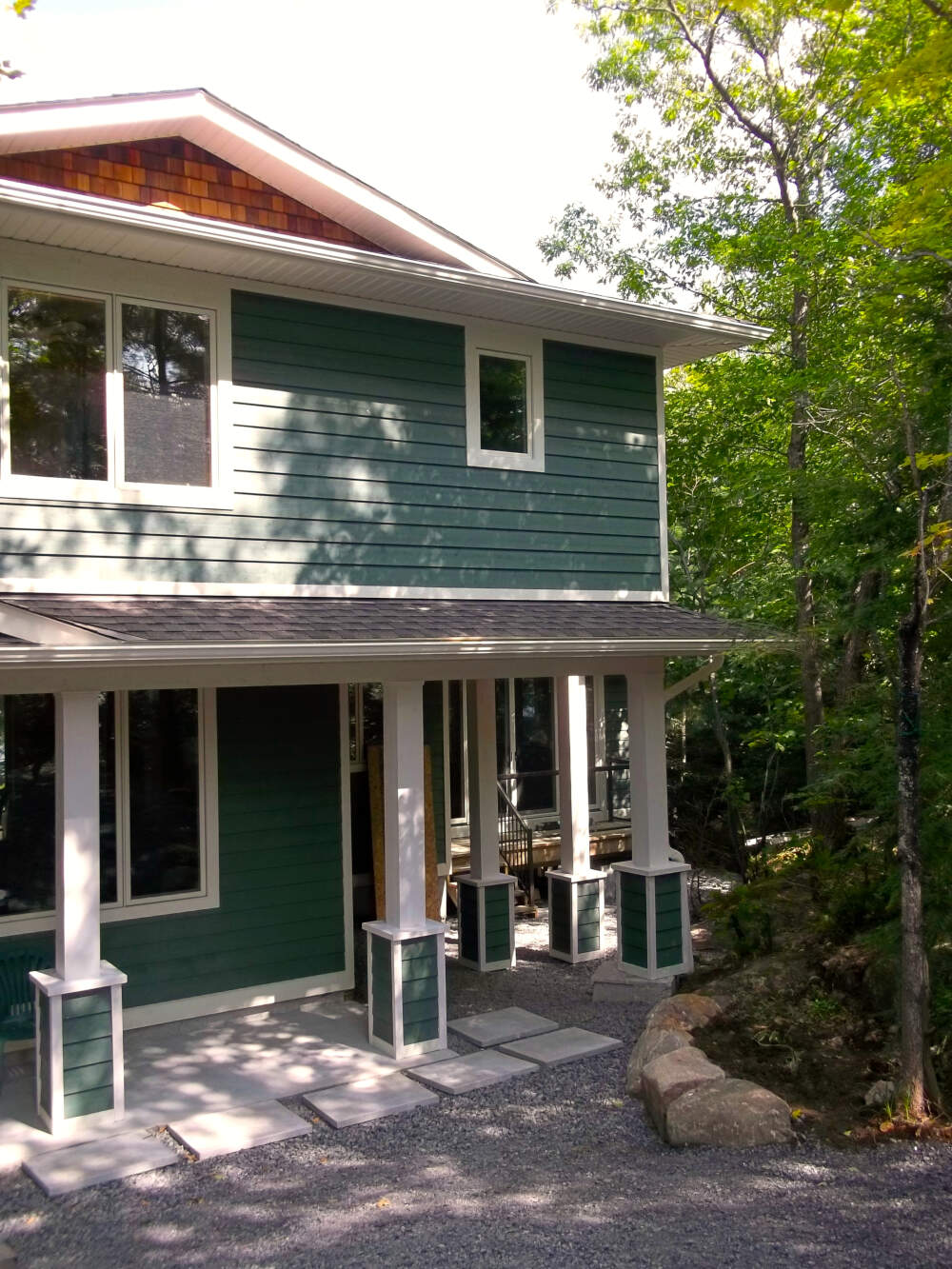 A modest-sized family cottage located in the Township of Lake of Bays, Muskoka, Ontario.